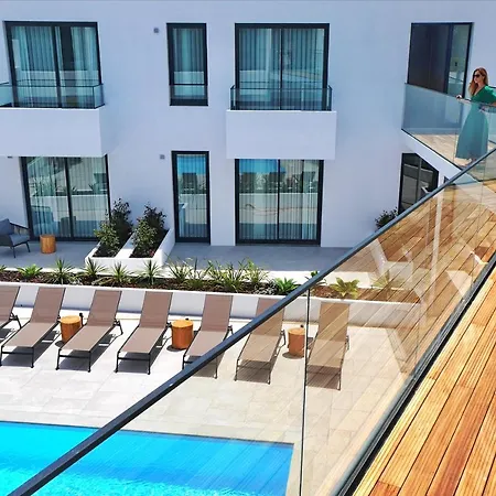 Pero Teive Bay Ξενοδοχείο με διαμερίσματα 4*